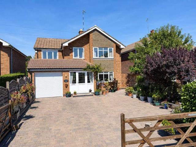 4 Bedroom Detached House
