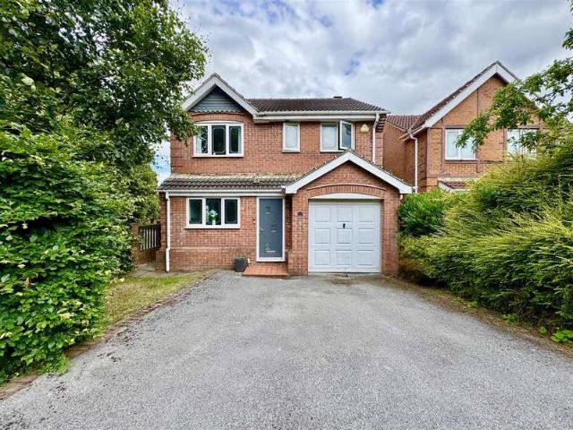 4 Bedroom Detached House