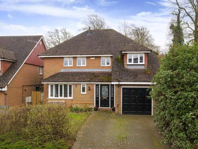 4 Bedroom Detached House