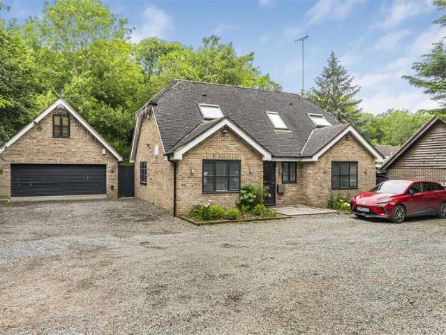 4 Bedroom Detached House