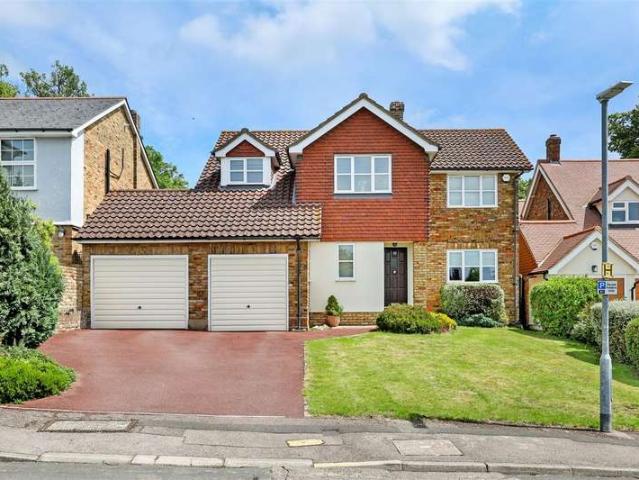 4 Bedroom Detached House
