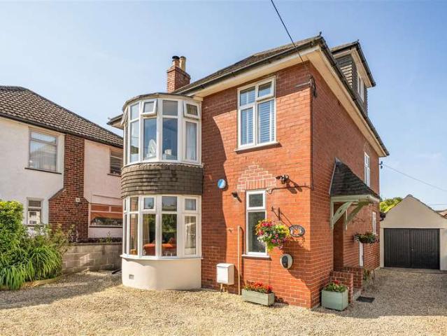 4 Bedroom Detached House