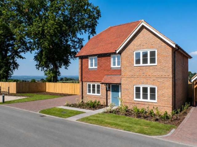 4 Bedroom Detached House