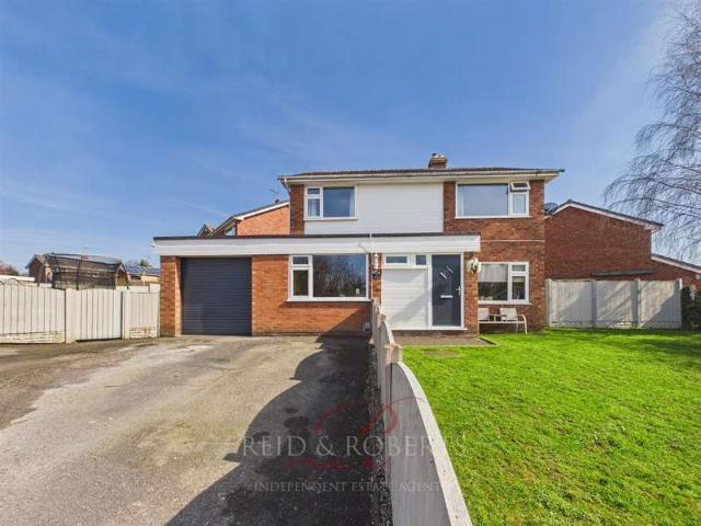 4 Bedroom Detached House