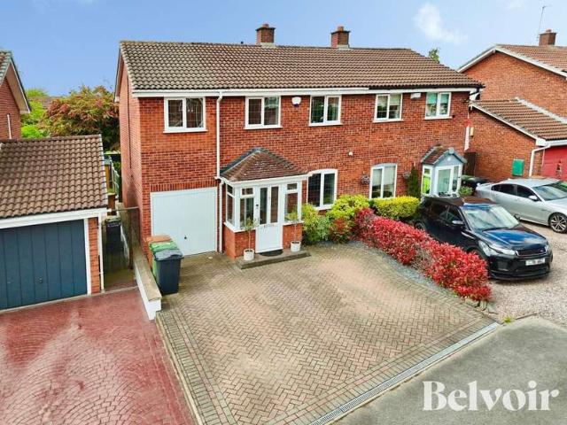 4 Bedroom Detached House