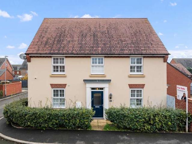 4 Bedroom Detached House