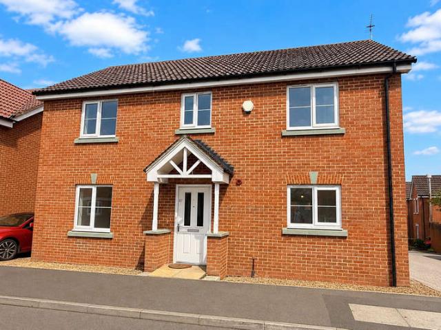 4 Bedroom Detached House