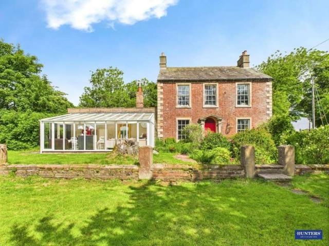 4 Bedroom Detached House