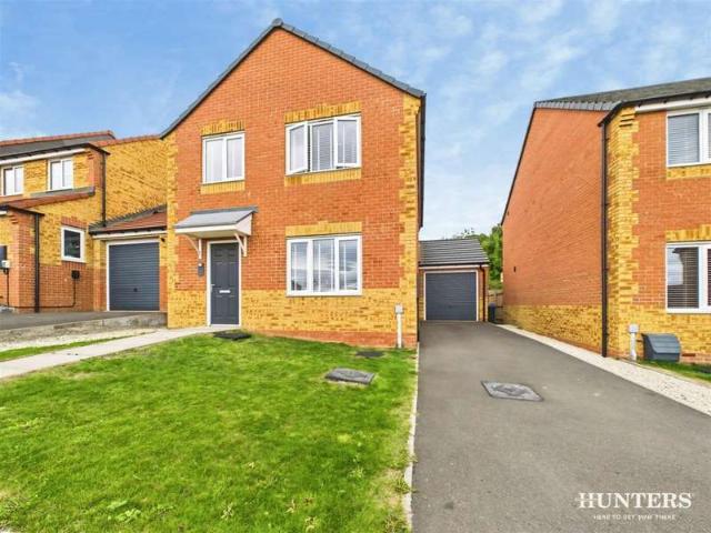 4 Bedroom Detached House