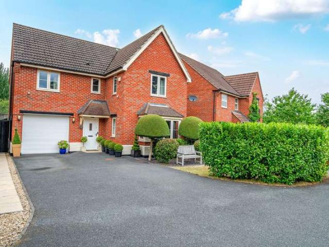 4 Bedroom Detached House