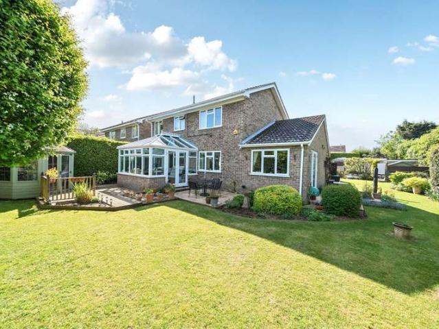 4 Bedroom Detached House