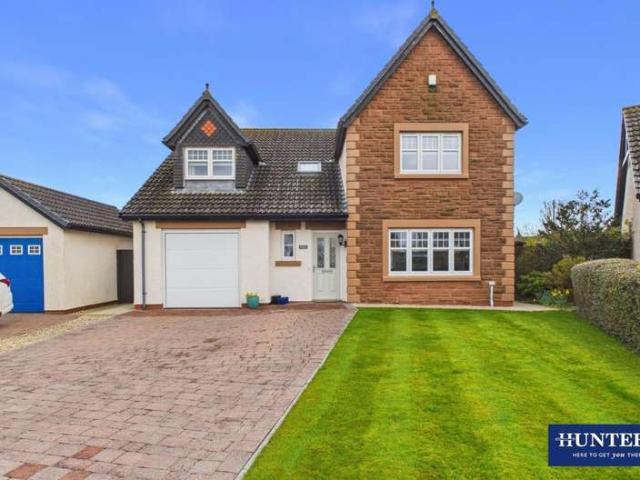4 Bedroom Detached House