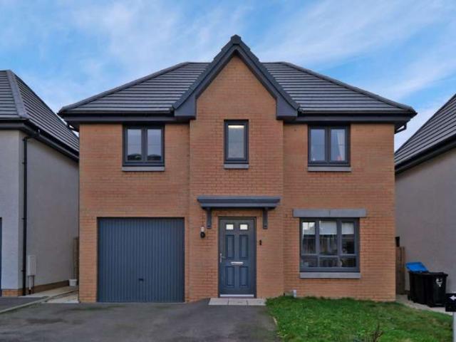 4 Bedroom Detached House
