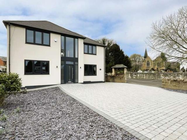 4 Bedroom Detached House