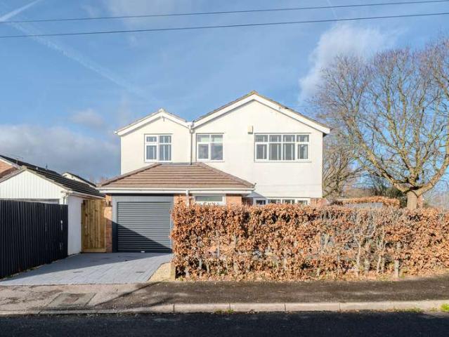 4 Bedroom Detached House