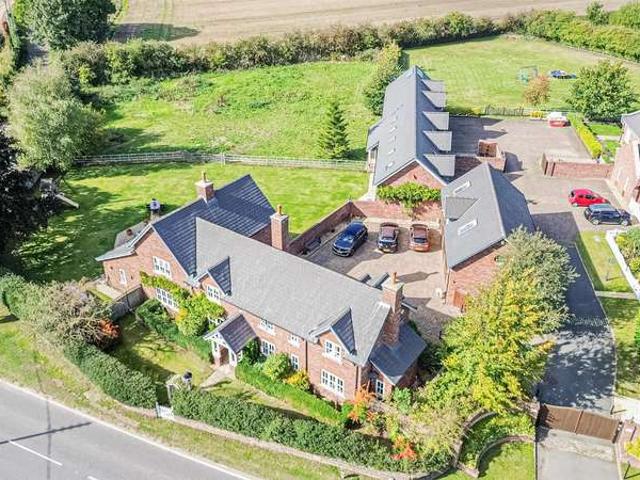 4 Bedroom Detached House