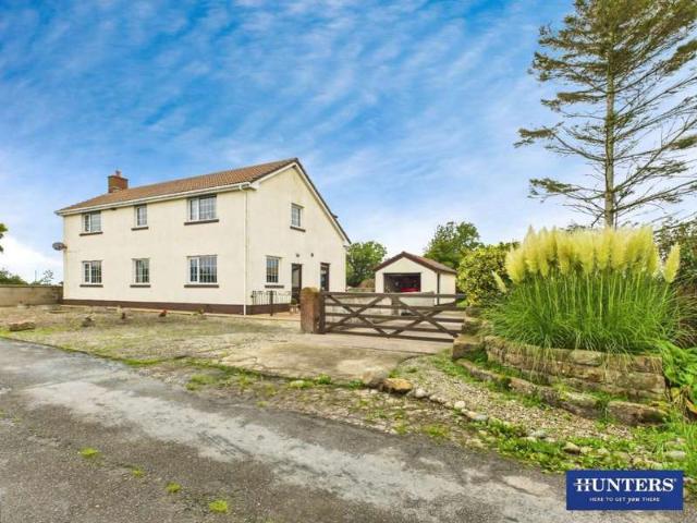 4 Bedroom Detached House