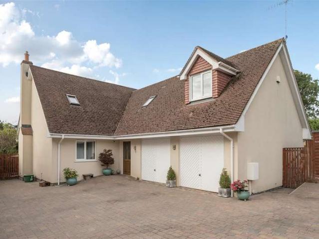 4 Bedroom Detached House