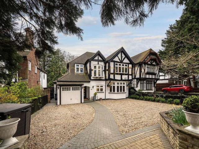 4 Bedroom Detached House
