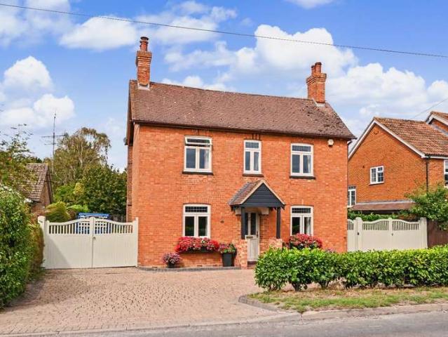 4 Bedroom Detached House