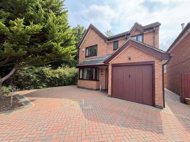 4 Bedroom Detached House