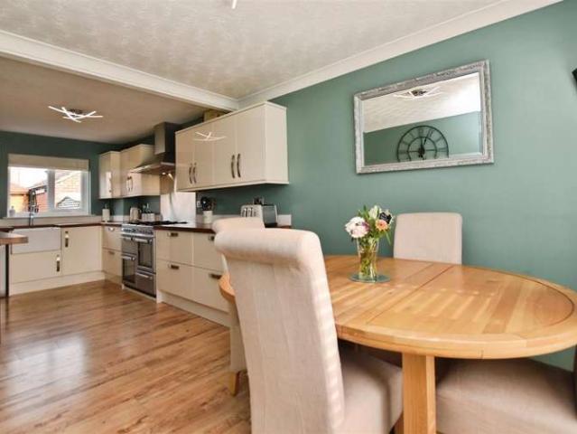 4 Bedroom Detached House