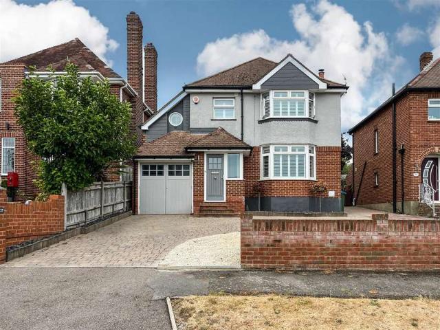 4 Bedroom Detached House
