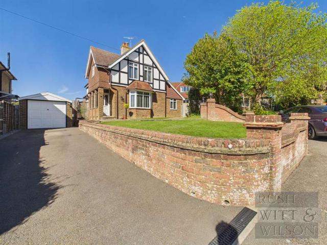 4 Bedroom Detached House