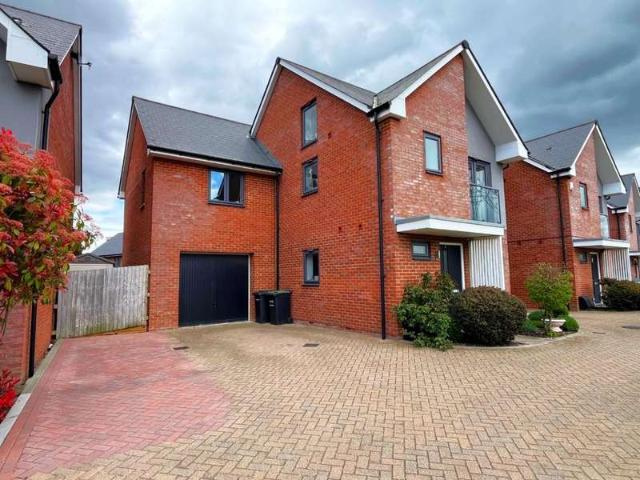 4 Bedroom Detached House