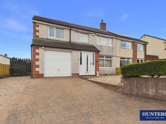 4 Bedroom Detached House