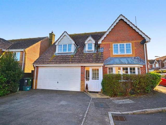 4 Bedroom Detached House