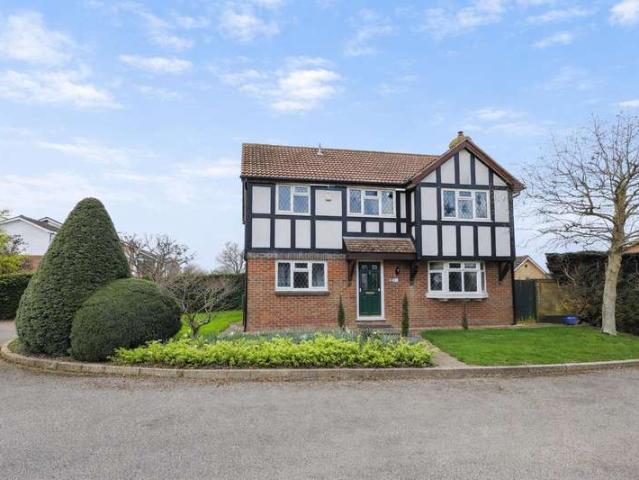 4 Bedroom Detached House