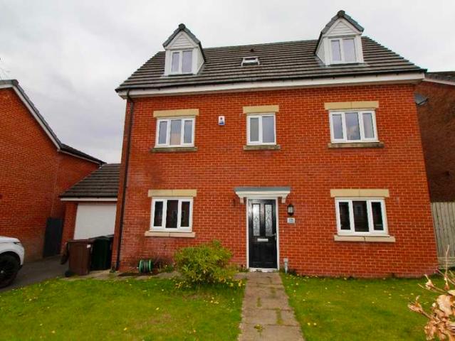 4 Bedroom Detached House