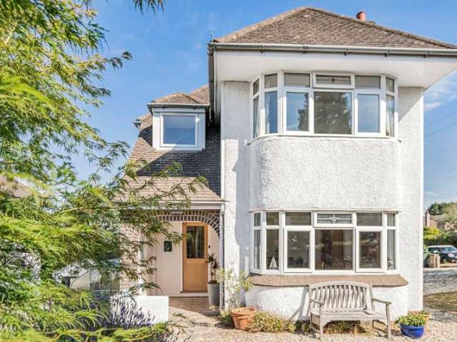 4 Bedroom Detached House