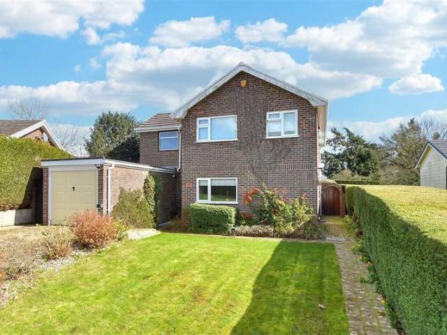 4 Bedroom Detached House