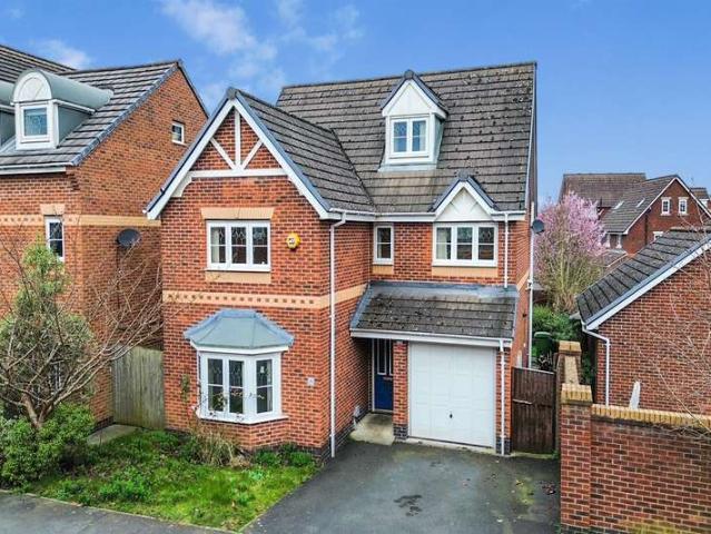 4 Bedroom Detached House