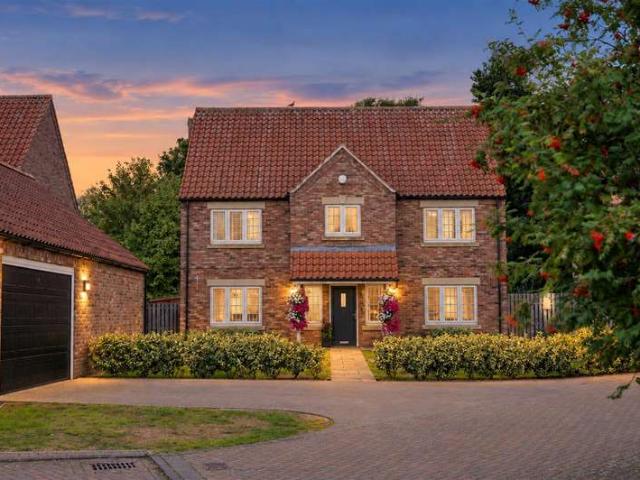 4 Bedroom Detached House