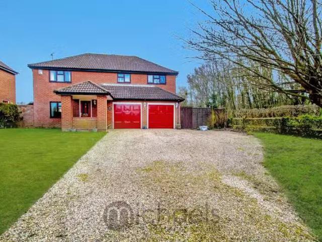 4 bedroom detached house for rent in Chanterelle, Highwoods, C.