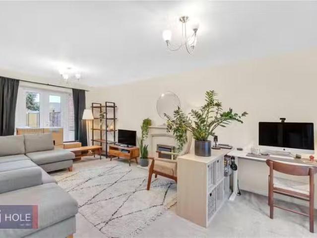 4 bedroom detached house for rent in Bailey Court, Portishead.