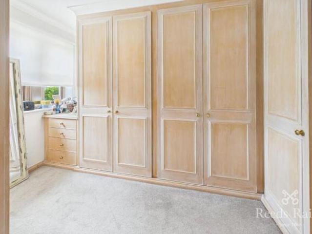 4 bedroom detached house for rent in Bushey Wood Grove, Sheffield, S17