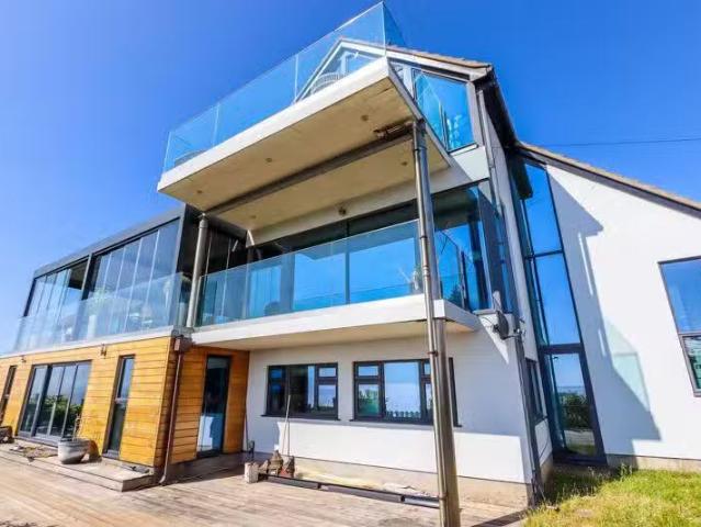 4 bedroom detached house for rent in Dial Hill Road, Clevedon.