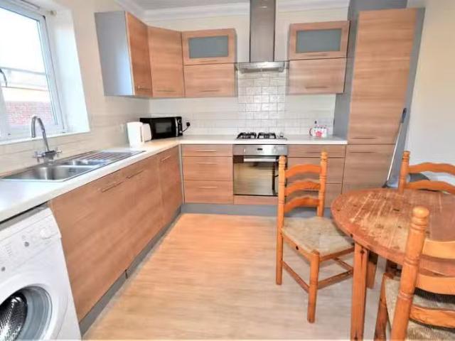 4 bedroom detached house for rent in Ensbury Gardens, Ensbury.