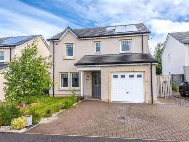 4 bedroom detached house for rent in Fordyce Court, Laurenceki.