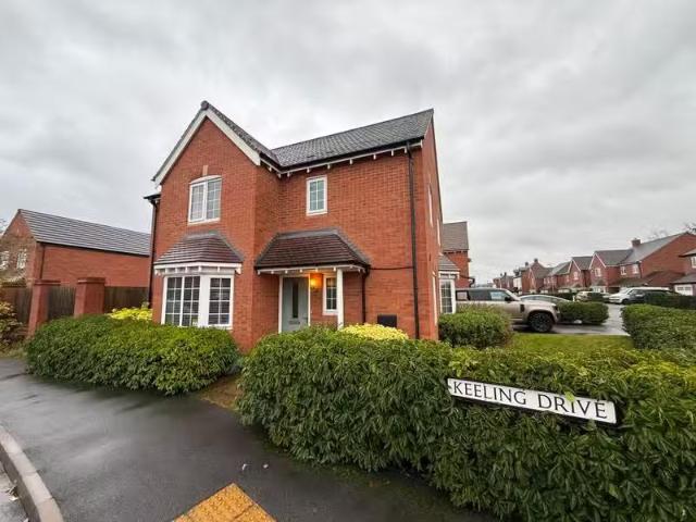 4 bedroom detached house for rent in Keeling Drive, Burton On.