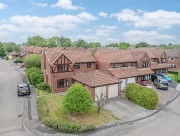 4 bedroom detached house for rent in Halstead Grove, Solihull.