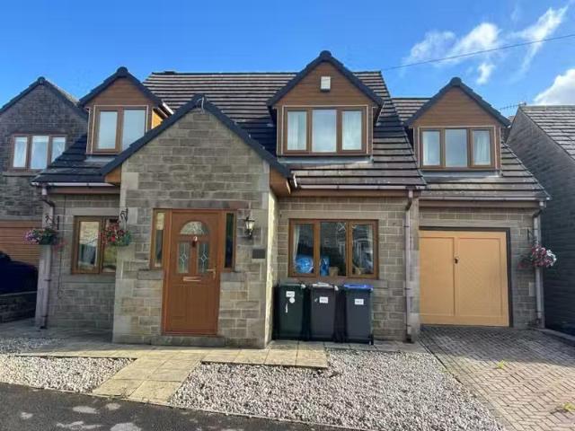 4 bedroom detached house for rent in Lodge Gate Close, Denholm.