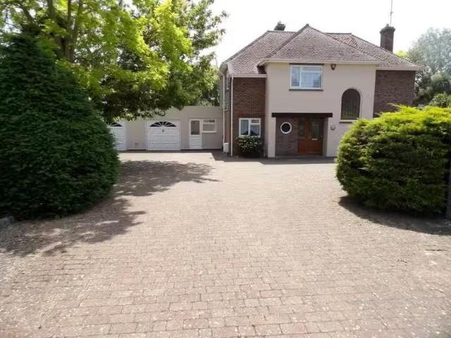 4 bedroom detached house for rent in St. Michaels Road, Harwic.