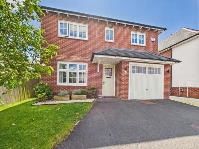 4 bedroom detached house for rent in Sword Street, Chester, CH3