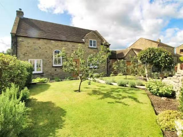 4 bedroom detached house for rent in Redmire, Leyburn, DL8