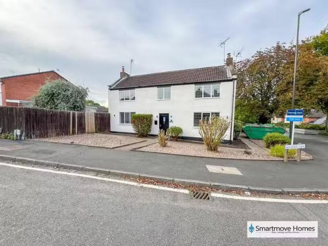 4 bedroom detached house for rent in White House, Glass House.